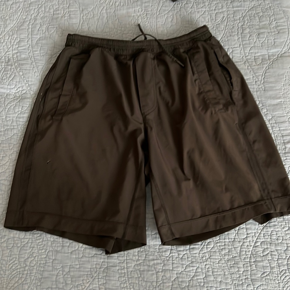 Lined Lululemon shorts